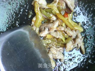 偏爱米粉——榨菜肉丝米粉汤的做法步骤：5