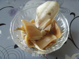 女人的最佳补品------炖猪脚的做法步骤：4