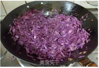简单美味—爆炒紫甘蓝的做法步骤：6