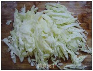 肉丝炒饼的做法步骤：2