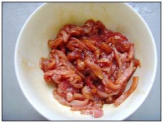 肉丝炒饼的做法步骤：4