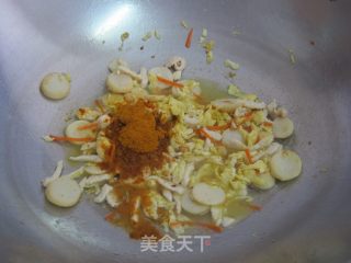 简单易做【咖喱炒米粉】的做法步骤：5
