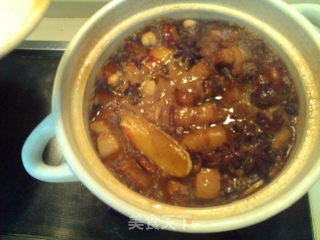 砂锅红烧肉炖土豆的做法步骤：9