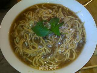 现压面条——肉丝面的做法步骤：11