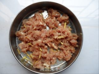 猪茸菜心粥的做法步骤：2