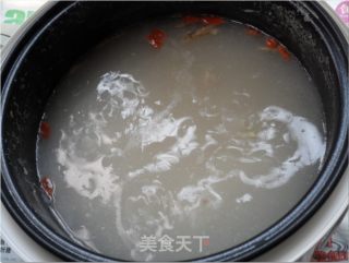 猪茸菜心粥的做法步骤：3