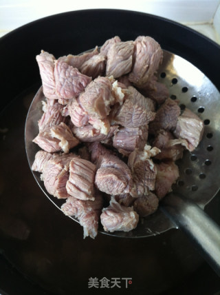 牛腩烩饭的做法步骤：2