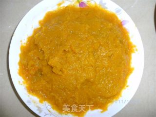 南瓜豆沙包的做法步骤：2