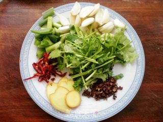 干煸黑鱼的做法步骤：3