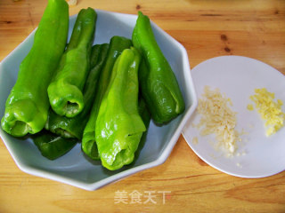 心蓝手制私房菜【虎皮烧辣椒】——丑并温柔着的做法步骤：1