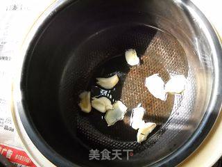 腊皮萝卜焖面的做法步骤：3