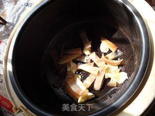 腊皮萝卜焖面的做法步骤：4