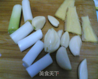 鲫鱼萝卜汤的做法步骤：2