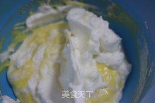 蜜红豆戚风蛋糕卷的做法步骤：8