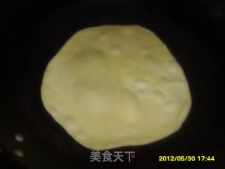 筋饼卷菜的做法步骤：6