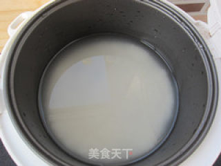异域美食简单做——黄金咖喱鸡肉饭的做法步骤：1