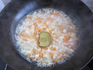 异域美食简单做——黄金咖喱鸡肉饭的做法步骤：7