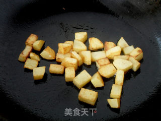 玩转电饭煲——黑椒土豆拌锅巴饭的做法步骤：7