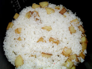 玩转电饭煲——黑椒土豆拌锅巴饭的做法步骤：10