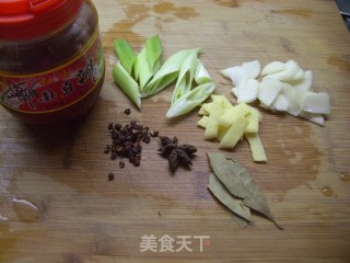 香辣毛豆—夏季休闲小菜的做法步骤：2