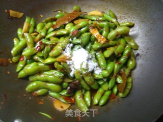 香辣毛豆—夏季休闲小菜的做法步骤：7