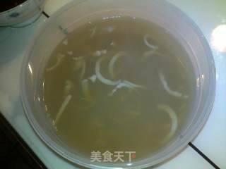 夏日开胃凉菜——双色皮冻的做法步骤：10