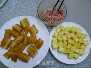 菠萝油条虾的做法步骤：2