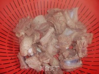 冬瓜排骨汤的做法步骤：2
