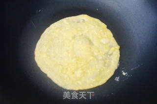 简易版西式甜点——奶油香蕉卷的做法步骤：3
