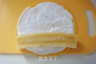 简易版西式甜点——奶油香蕉卷的做法步骤：6