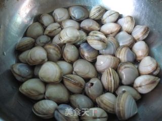 清凉可口的海鲜汤的做法步骤：1