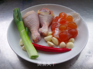 蛋黄鸡肉卷的做法步骤：1