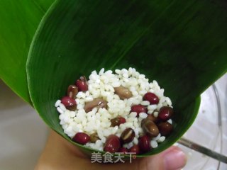 飘香红豆粽的做法步骤：6