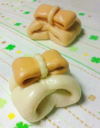 蝴蝶结馒头的做法步骤：12