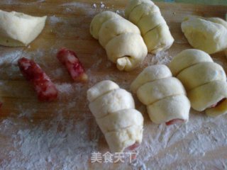 腊肠玉米卷的做法步骤：7