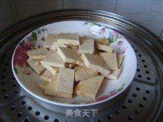 香辣皮蛋豆腐的做法步骤：1