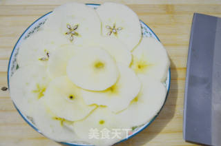 幸福美食：轻轻松松两步做道微波苹果干的做法步骤：3