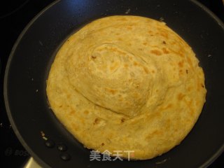 香酥掉渣葱油饼的做法步骤：8