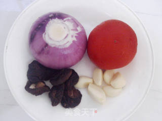 洋葱烩牛肉的做法步骤：2