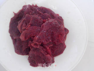 洋葱烩牛肉的做法步骤：3