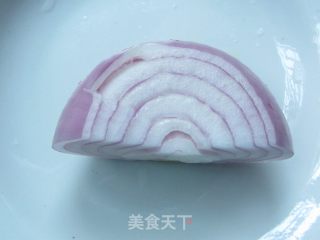 荞麦面洋葱牛肉饺的做法步骤：2