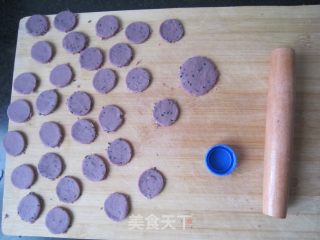 紫薯芝麻薄脆--的做法步骤：9