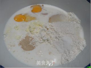 金钱卷面包的做法步骤：2