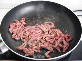 蒜薹煸牛肉丝的做法步骤：3