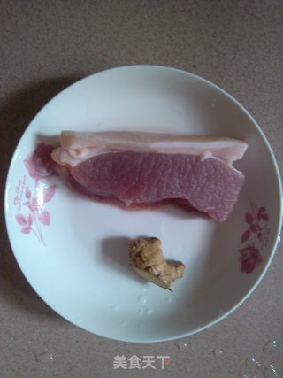 粉蒸肉的做法步骤：1