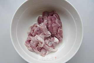 美味停不了——孜然酱香肉串的做法步骤：2