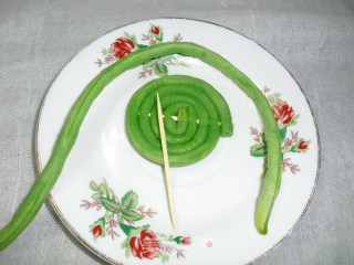 蚝油豇豆卷的做法步骤：2