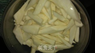 茭白炒鸭心的做法步骤：4