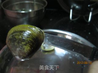 原只海蚬蒸蒜蓉的做法步骤：3