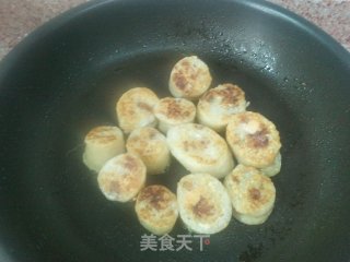 不用粽叶裹的粽子风味------猪大肠煨糯米的做法步骤：8